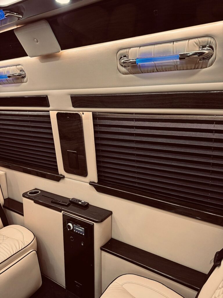 WhatsApp Image 2023-12-06 at 12.56.51 PM (1)